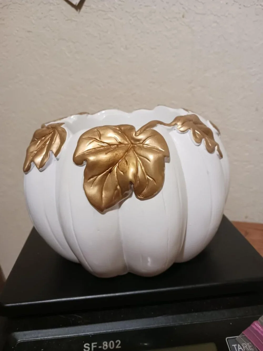 Yankee Candle White Pumpkin Resin Jar Candle Holder Centerpiece White & Gold New - Picture 5 of 9